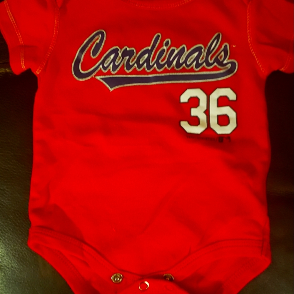 STL CARDINALS SIZE 0-3 MONTHS